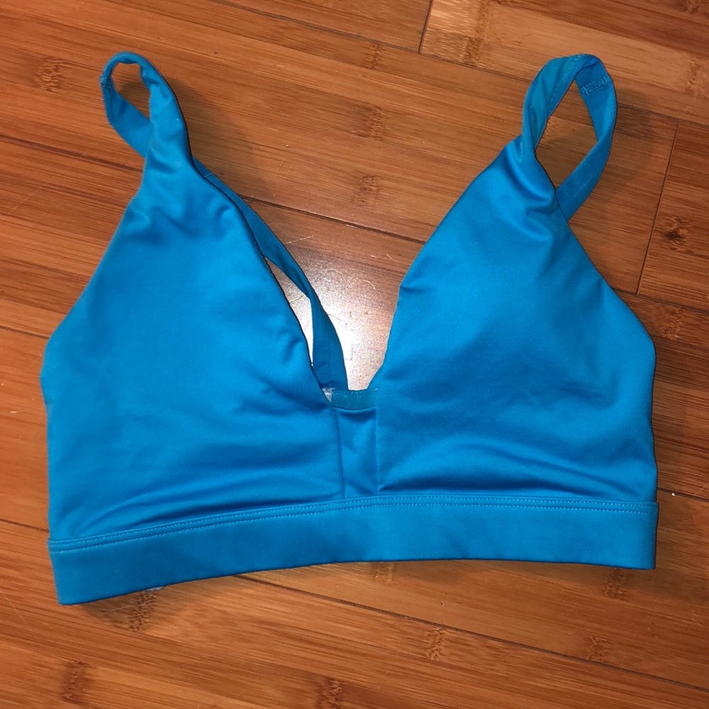 Blue Victoria’s Secret sports bra